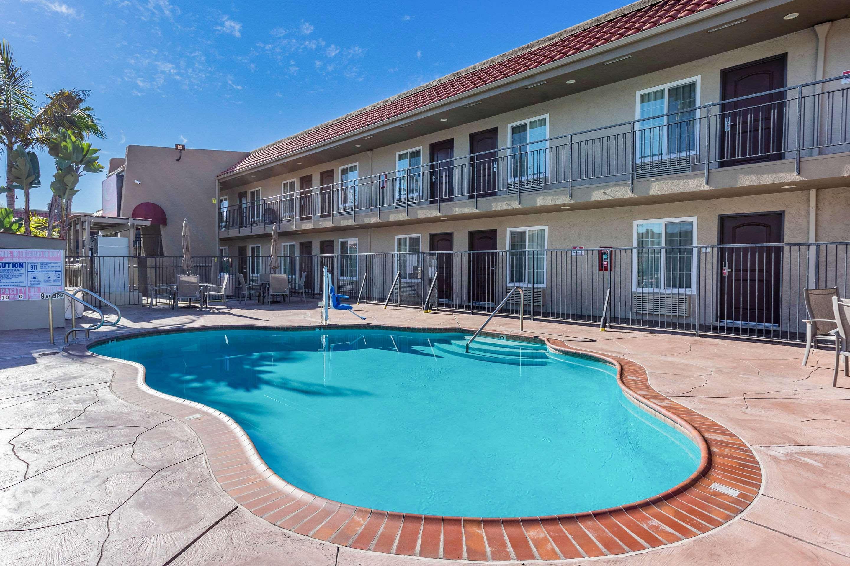 Econo Lodge Inn & Suites Escondido Downtown Kültér fotó