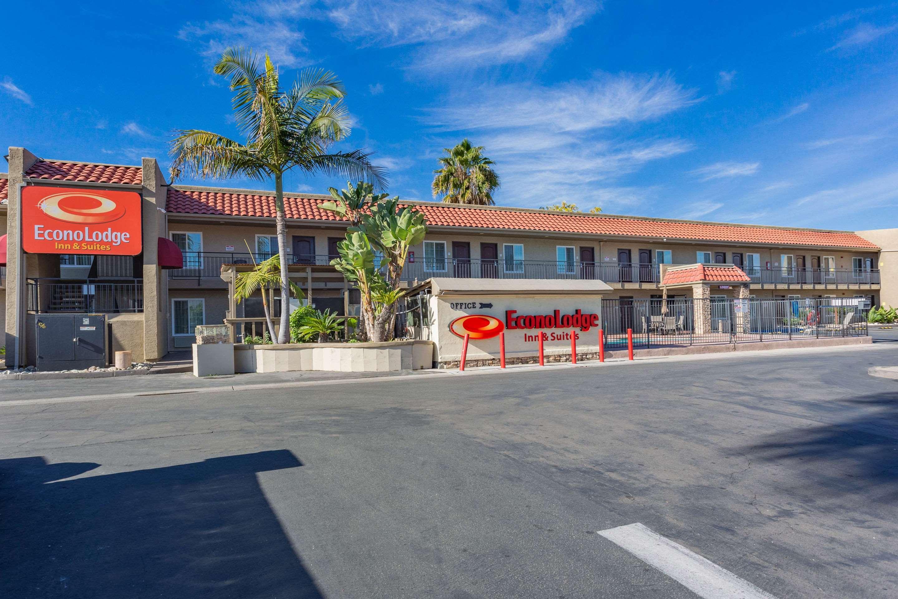 Econo Lodge Inn & Suites Escondido Downtown Kültér fotó