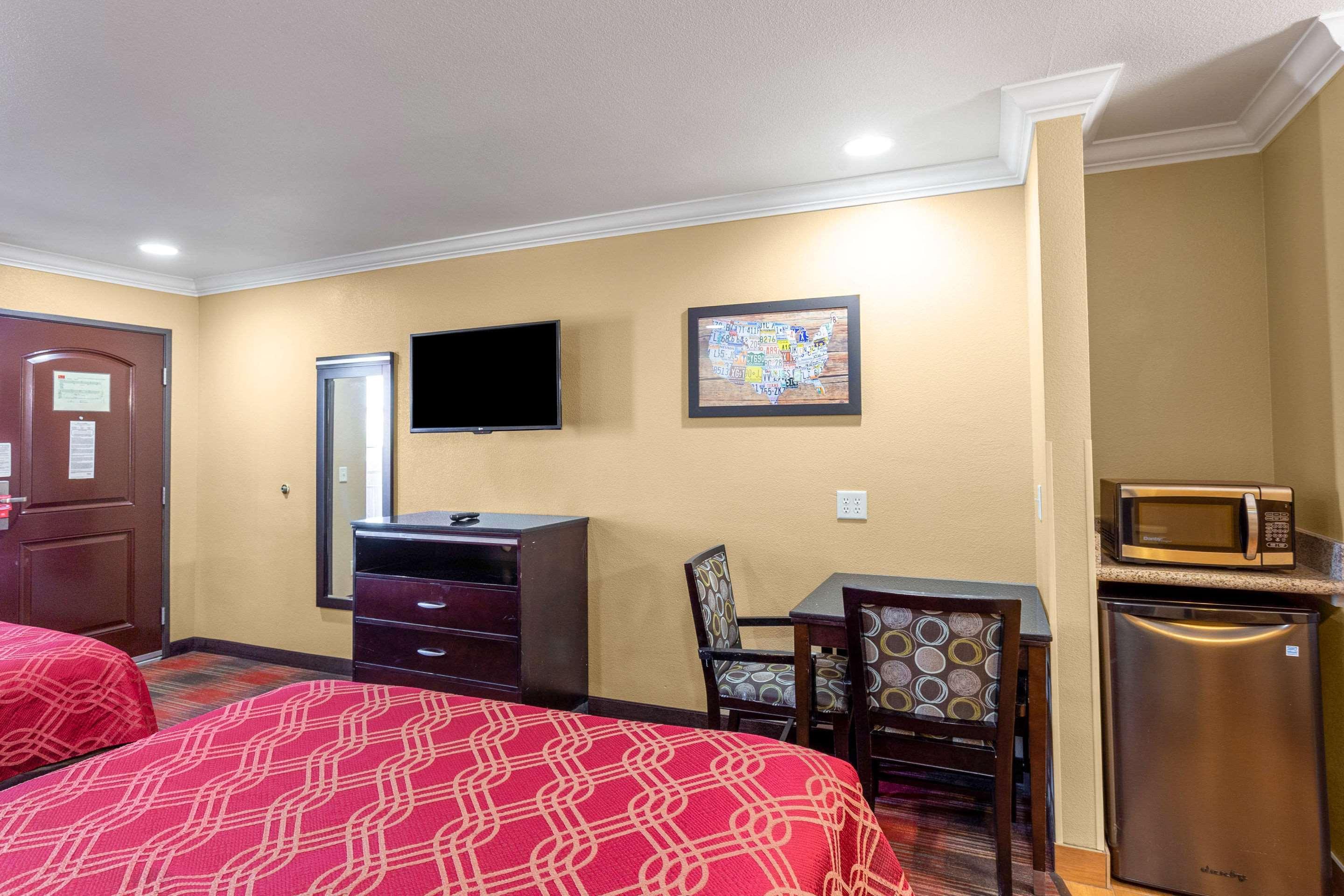 Econo Lodge Inn & Suites Escondido Downtown Kültér fotó