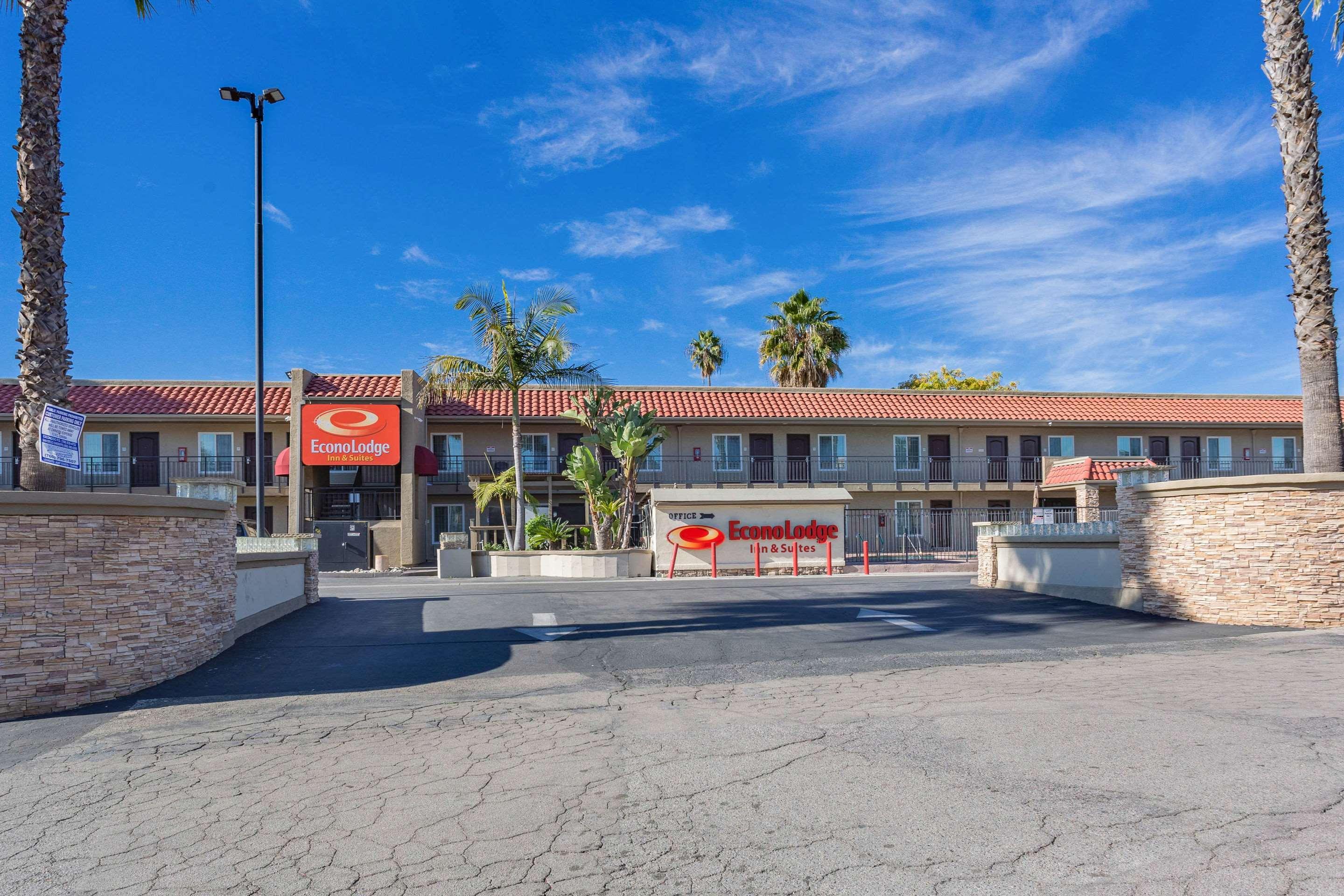 Econo Lodge Inn & Suites Escondido Downtown Kültér fotó