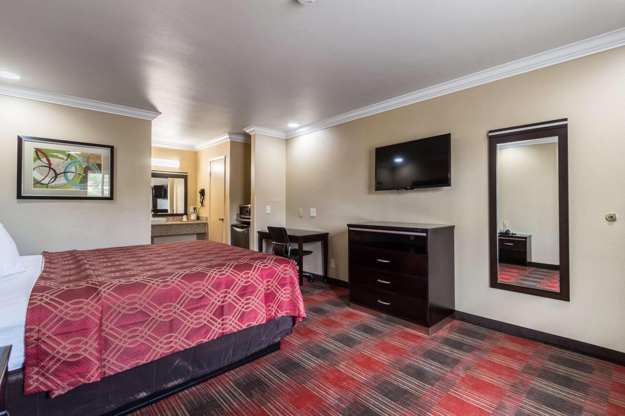 Econo Lodge Inn & Suites Escondido Downtown Kültér fotó
